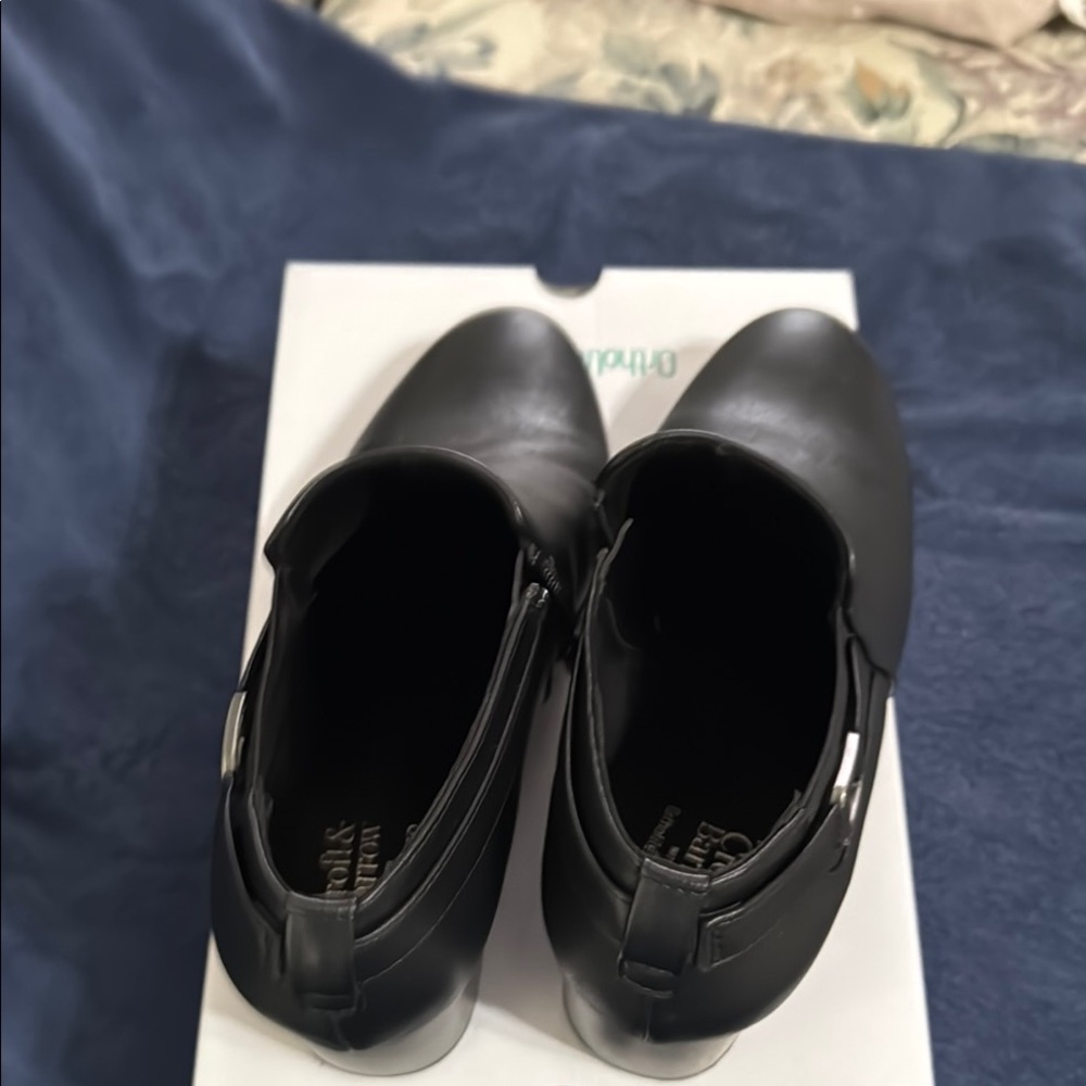 Croft & Barrow Black Leather Heeled Boots